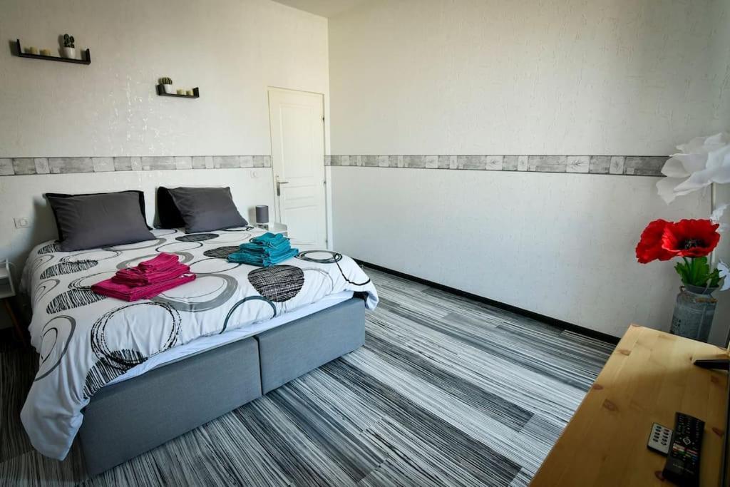 Grand Appartement De Haut Standing En Centre-Ville Montluçon المظهر الخارجي الصورة