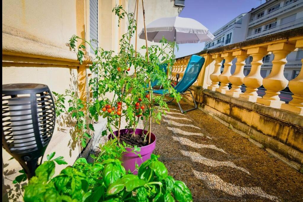 Grand Appartement De Haut Standing En Centre-Ville Montluçon المظهر الخارجي الصورة