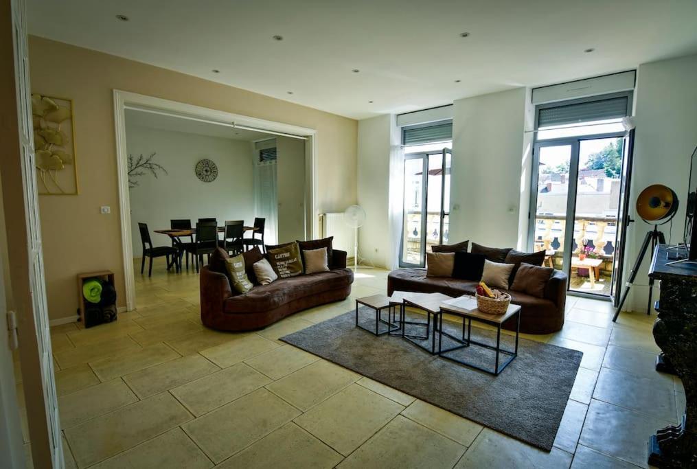 Grand Appartement De Haut Standing En Centre-Ville Montluçon المظهر الخارجي الصورة