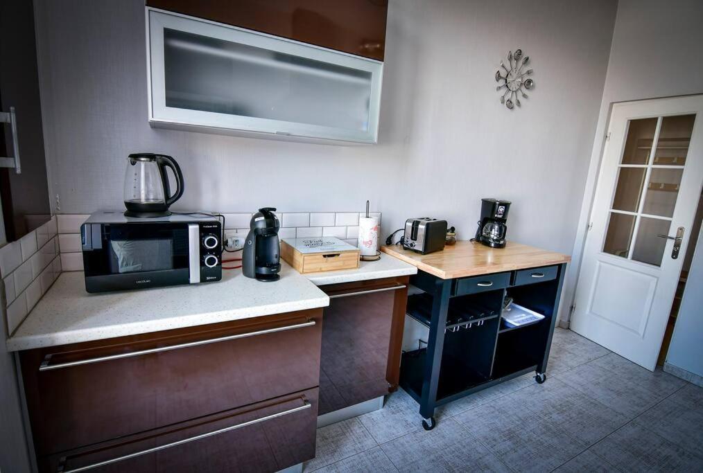 Grand Appartement De Haut Standing En Centre-Ville Montluçon المظهر الخارجي الصورة