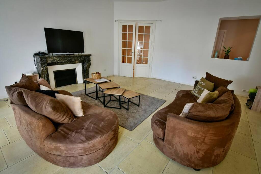 Grand Appartement De Haut Standing En Centre-Ville Montluçon المظهر الخارجي الصورة